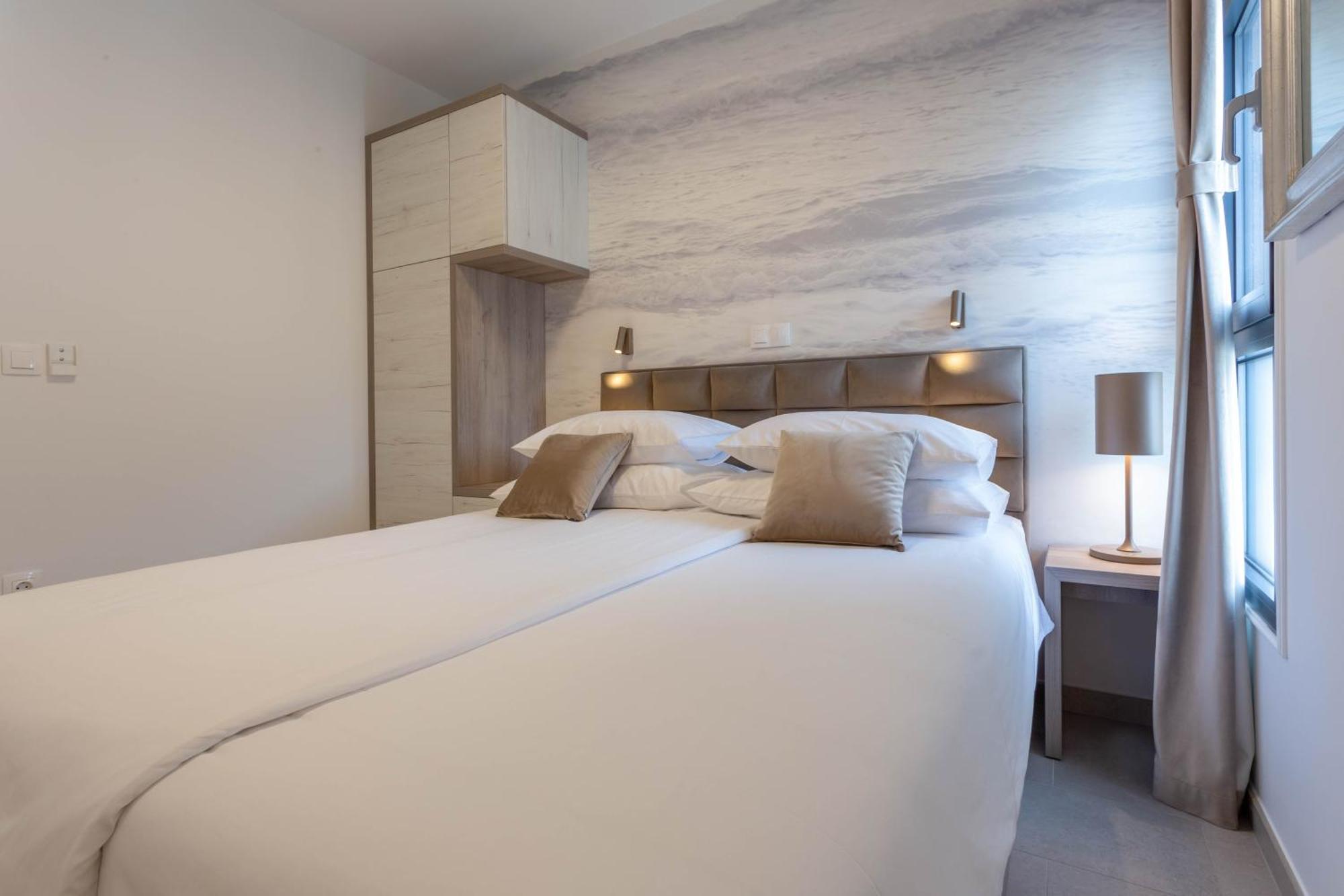 Grey House Apartman Bol Kültér fotó