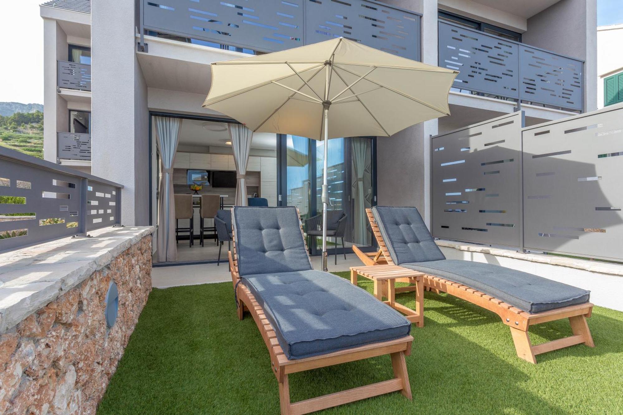 Grey House Apartman Bol Kültér fotó
