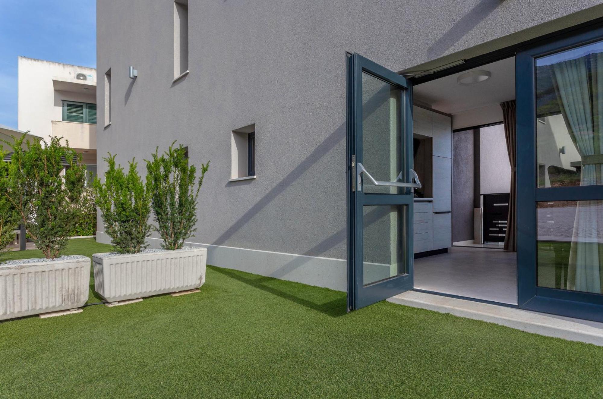 Grey House Apartman Bol Kültér fotó