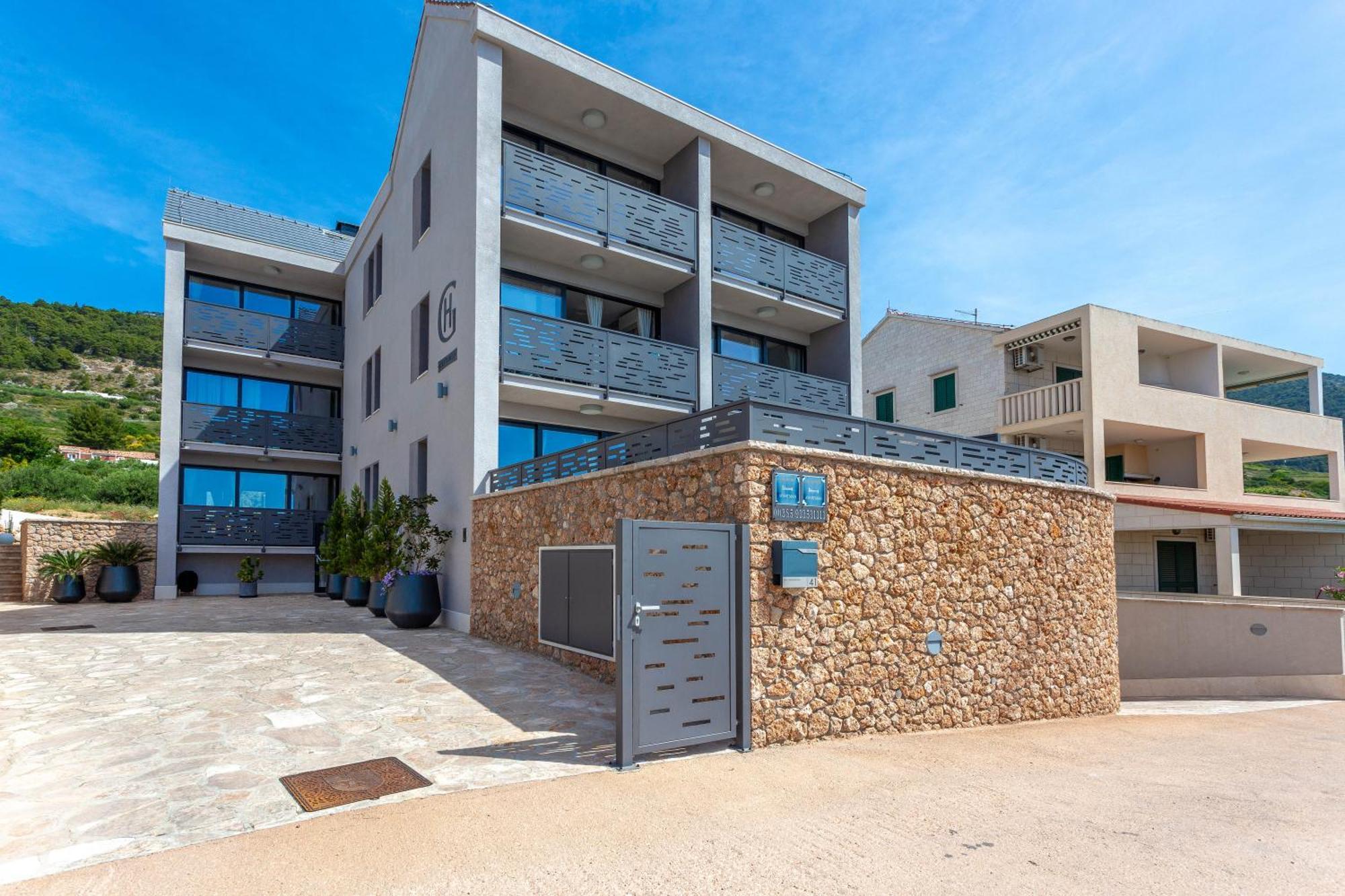 Grey House Apartman Bol Kültér fotó